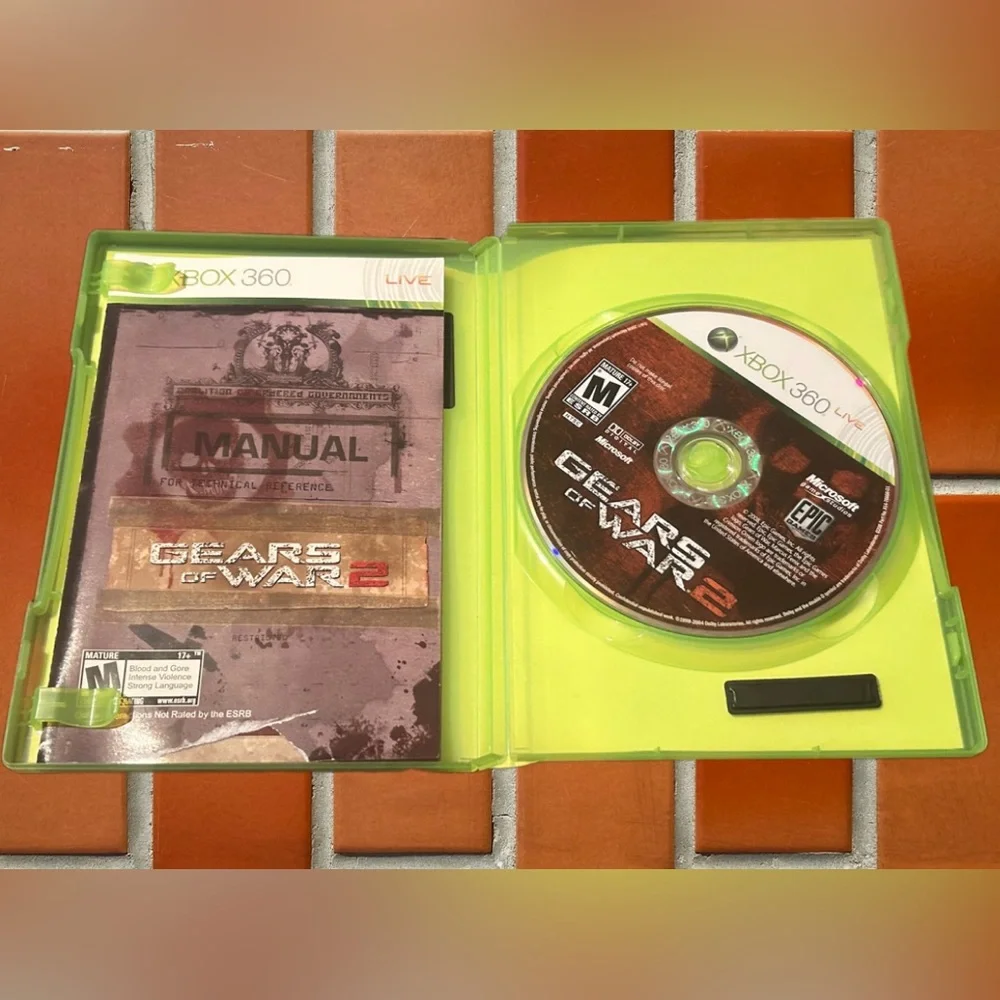 Excellent condition Gears Of War 2 xbox360 Game
